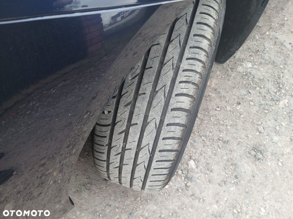 BMW Seria 2 218d xDrive Luxury Line - 36