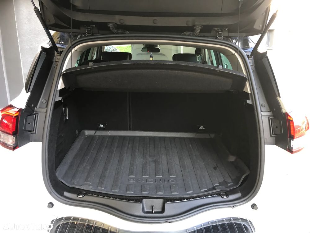 Renault Scenic ENERGY dCi 130 INITIALE PARIS - 25