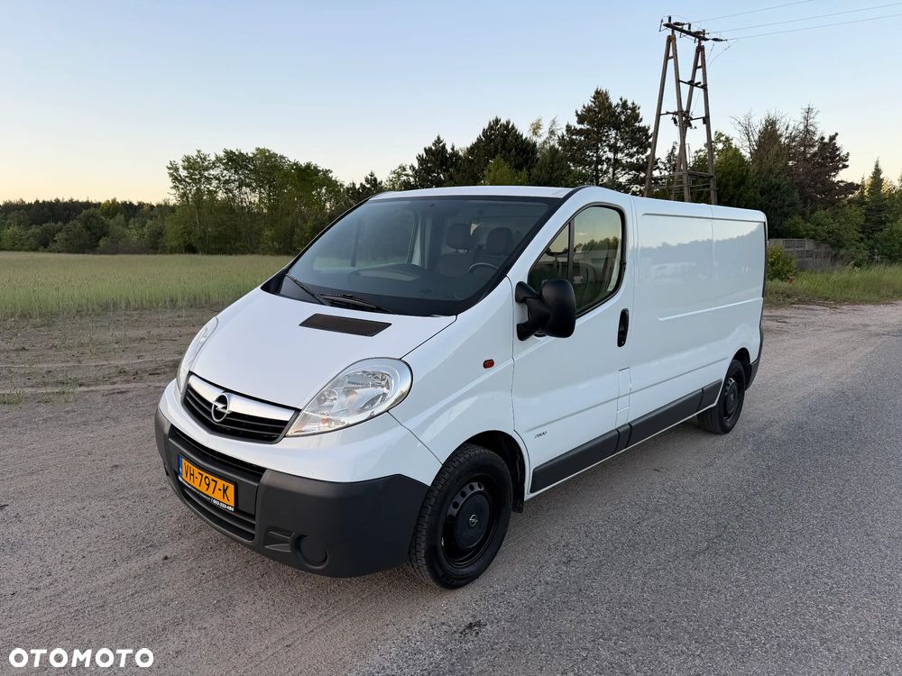 Opel VIVARO*100%oryginał*klima*pełbny blaszak*DUŻO ZDJĘĆ - 10