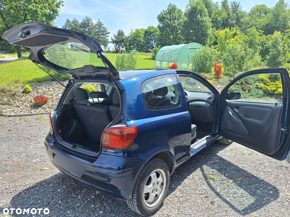 Toyota Yaris - 12
