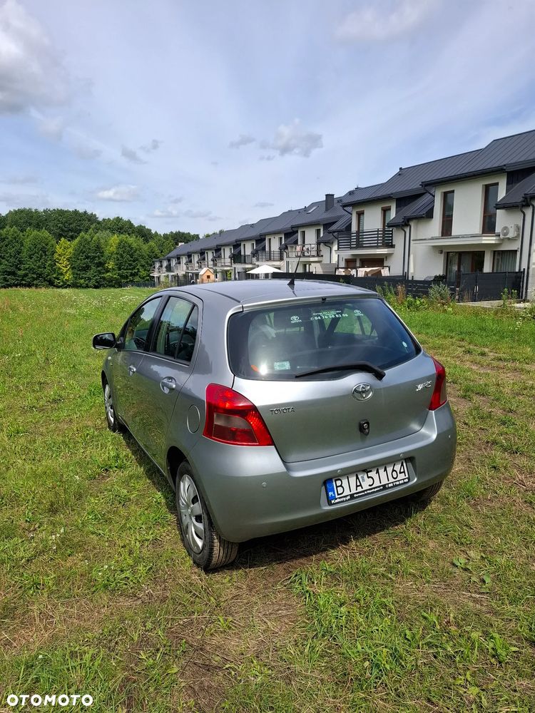 Toyota Yaris 1.4 D-4D Cool - 4