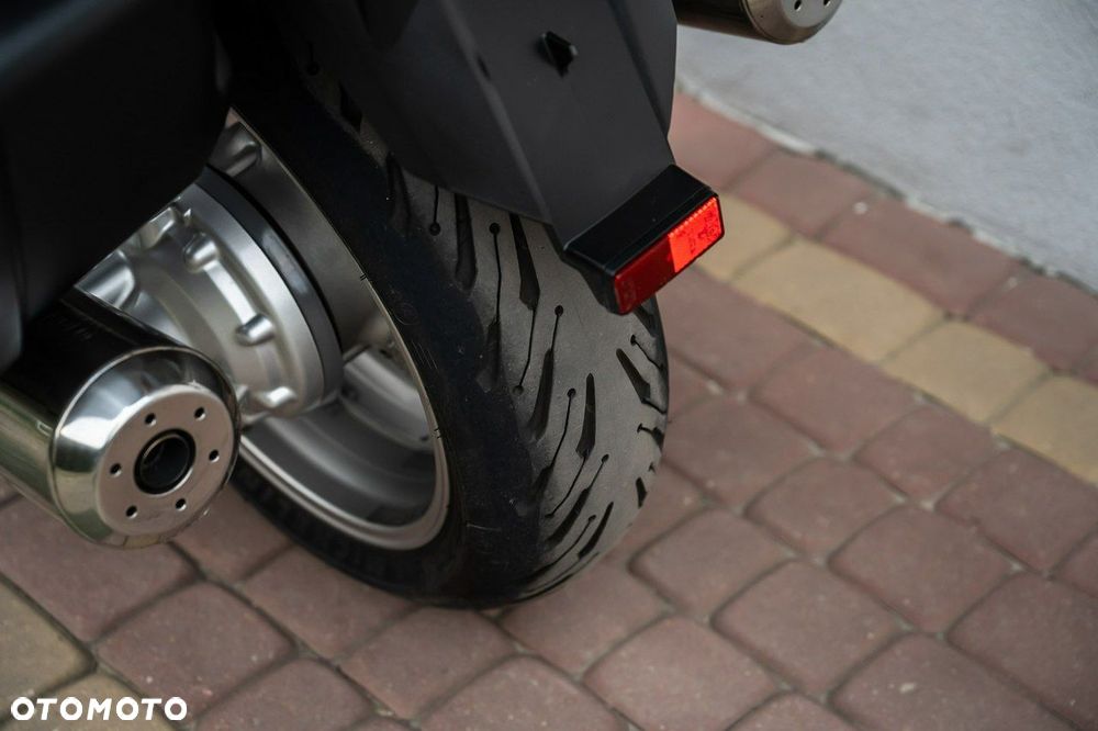 Yamaha FJR - 10