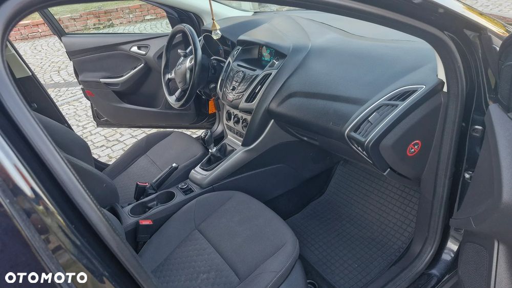 Ford Focus 1.6 TDCi DPF Trend - 14