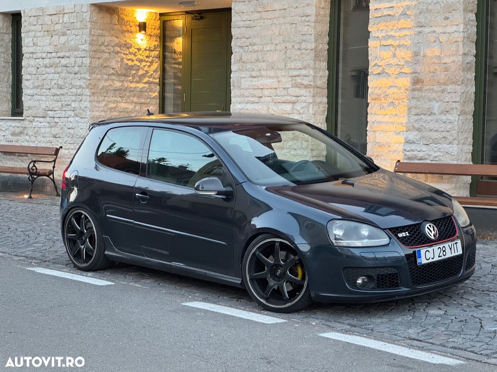 Volkswagen Golf 2.0 GTI - 1
