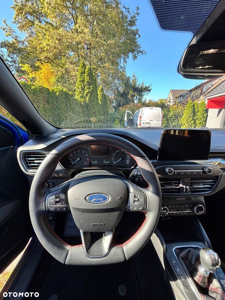 Ford Focus 1.0 EcoBoost ST-Line - 11