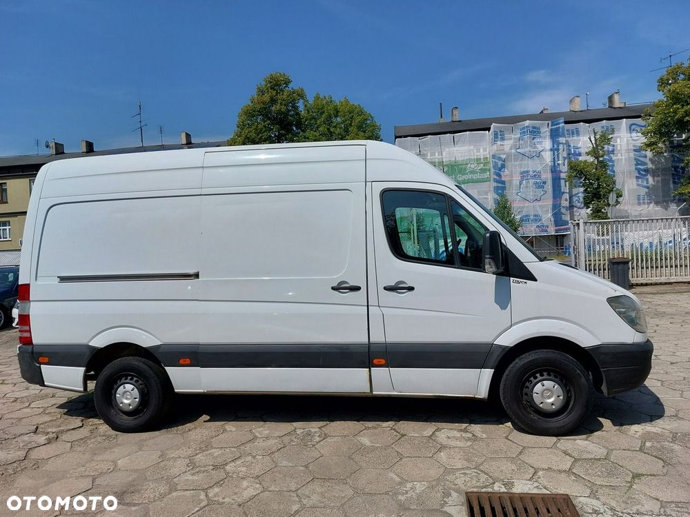 Mercedes-Benz Sprinter - 6