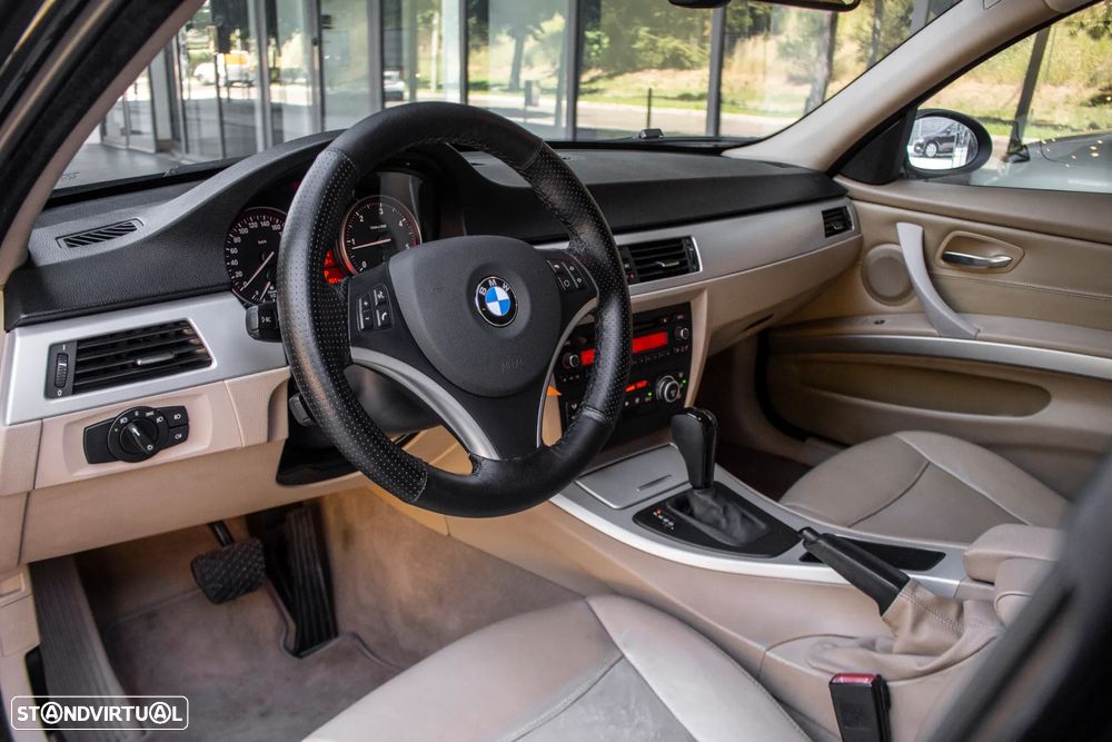 BMW 320 d Auto - 28