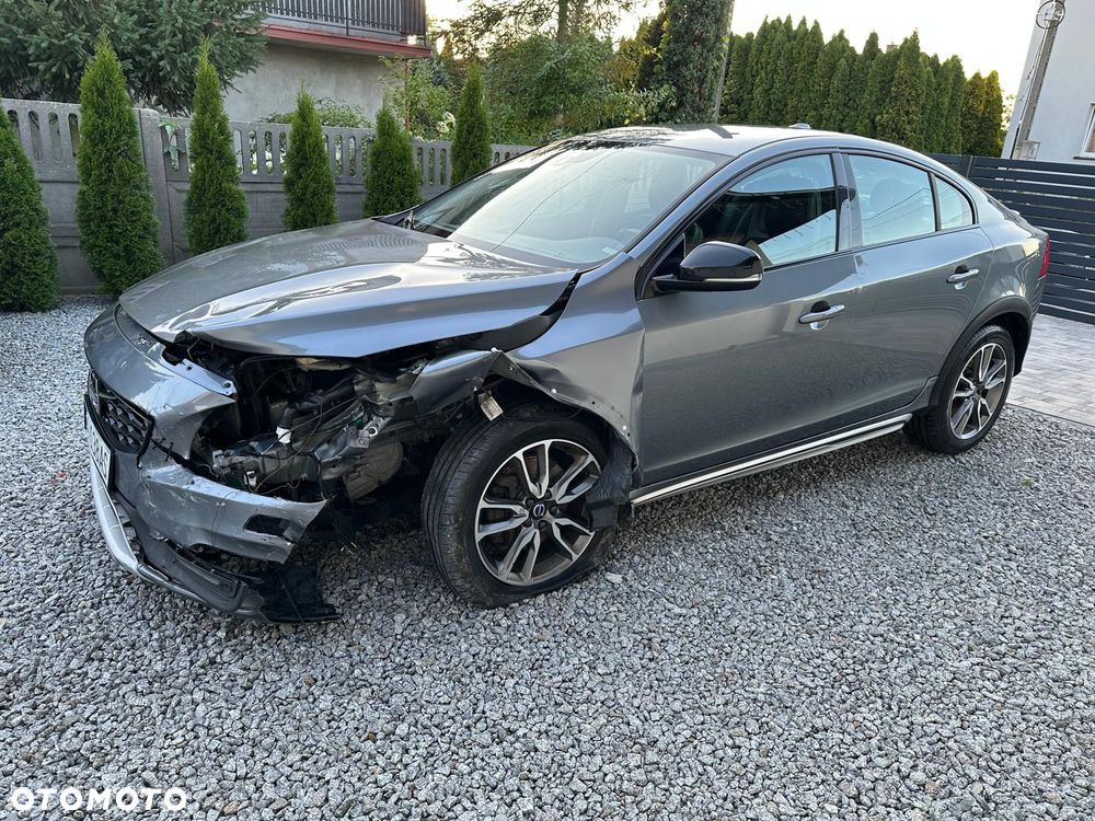 Volvo S60 D4 AWD Drive-E Dynamic Edition (Momentum) - 2