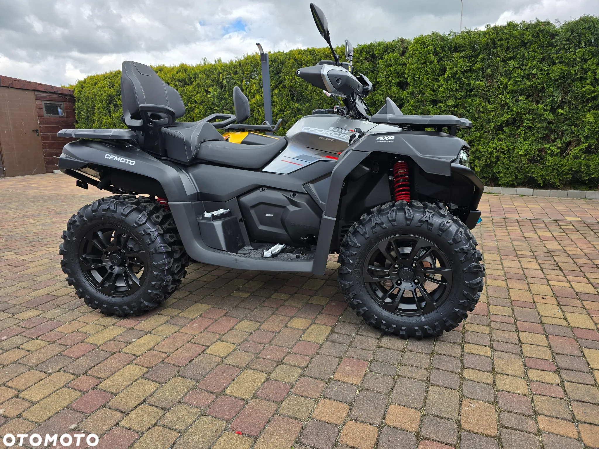 CFMoto CForce - 13