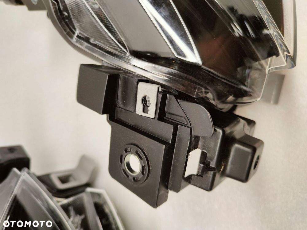 mazda 2 dj full led komplet lamp przód d43n51030, d43n51040 - 6