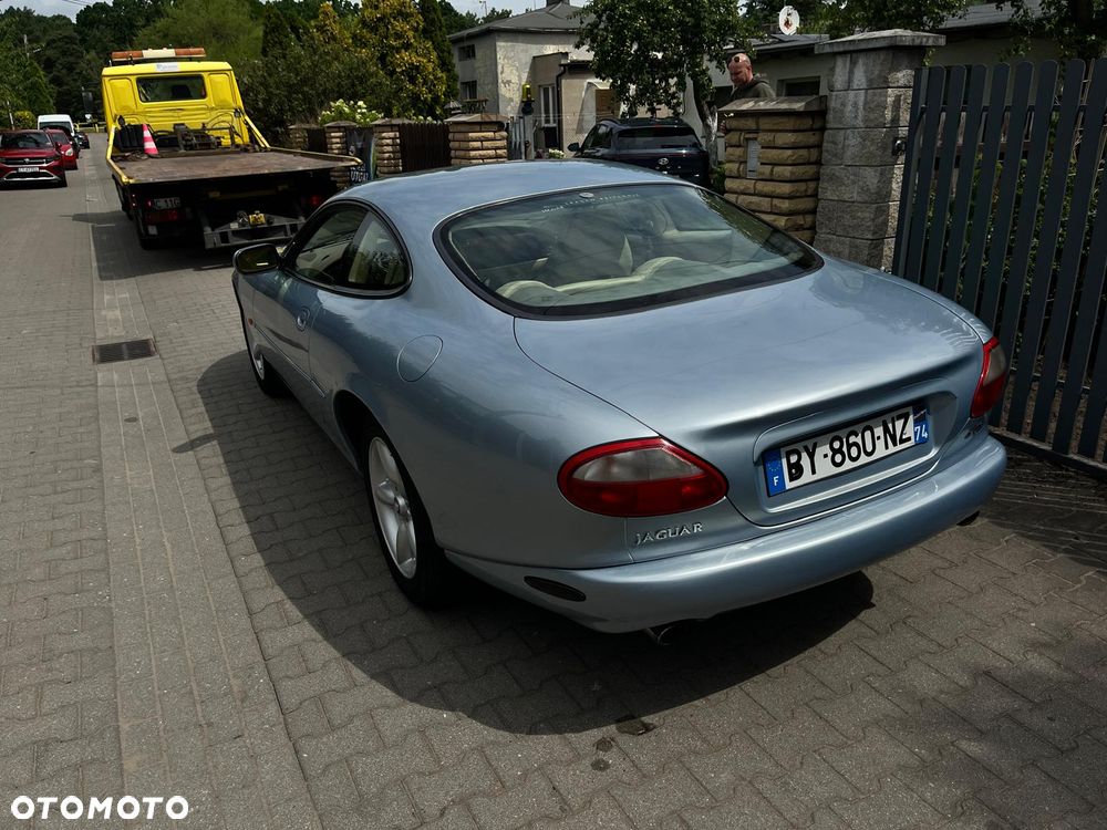Jaguar XK8 - 4