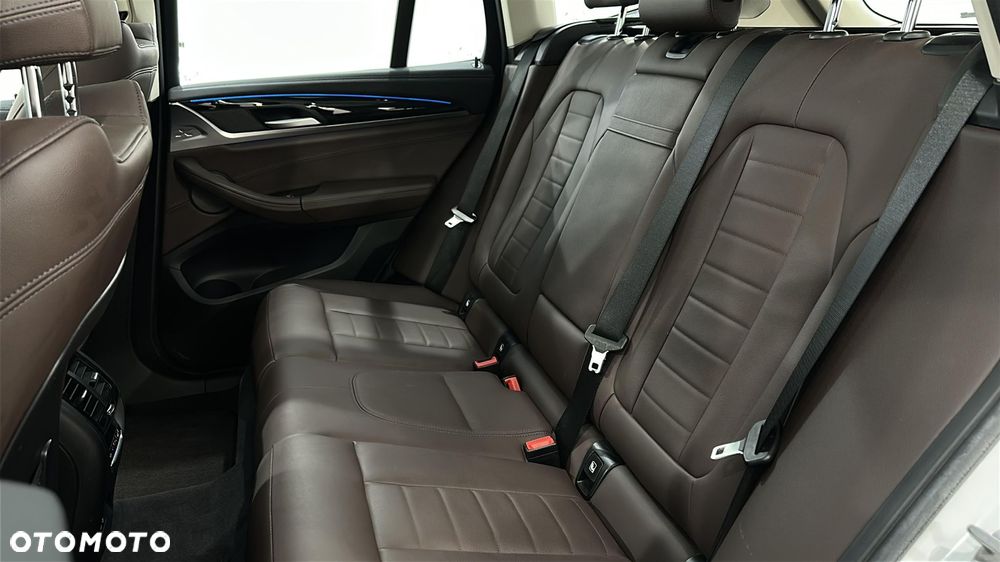BMW iX3 Standard - 13