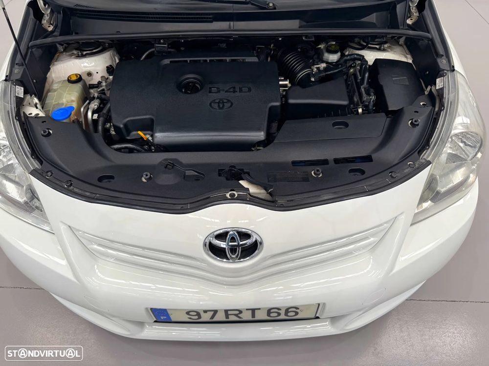 Toyota Verso 2.0 D-4D Executive - 13