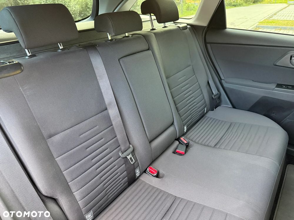 Toyota Auris 1.6 Premium - 27