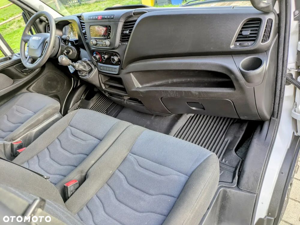 Iveco Iveco Daily 35-140 2018 Rok Doka 7 Osób Kiper - 24