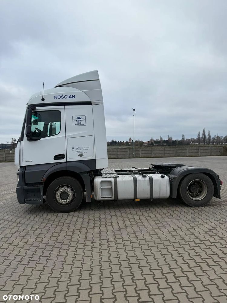 Mercedes-Benz Actros - 4