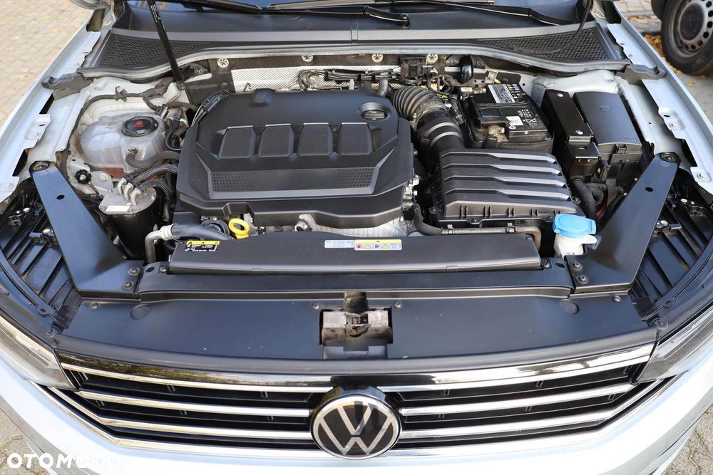 Volkswagen Passat 2.0 TDI EVO Business - 9