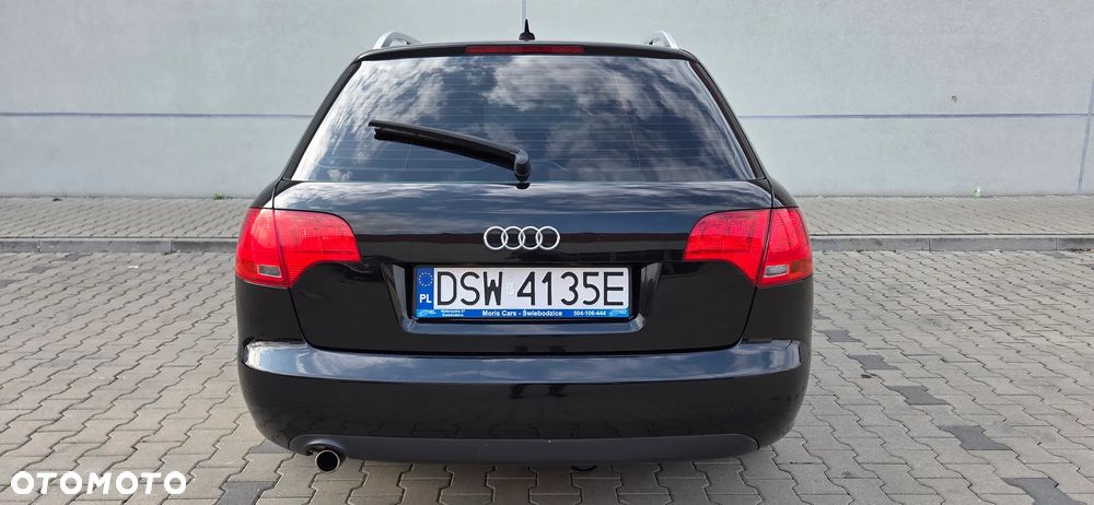 Audi A4 Avant - 11