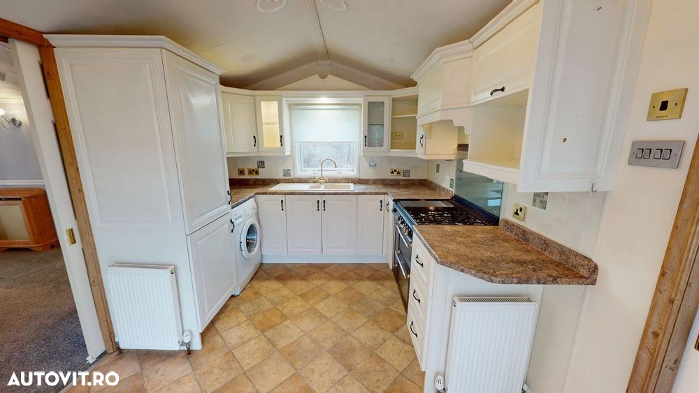 Alta Casă mobilă 4 ANOTIMPURI Willerby Kingswood nr. 134 | Tâmplărie PVC și încălzire centrală cu calorifere | 13 x 4 m | 2 dormitoare și 2 băi - 4