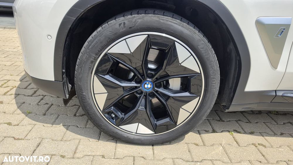 BMW iX3 Standard - 6