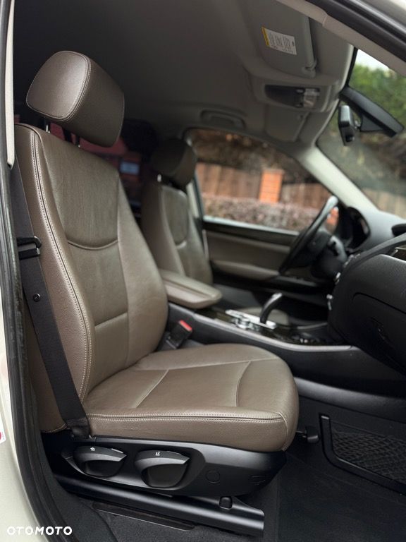 BMW X3 xDrive20d - 33