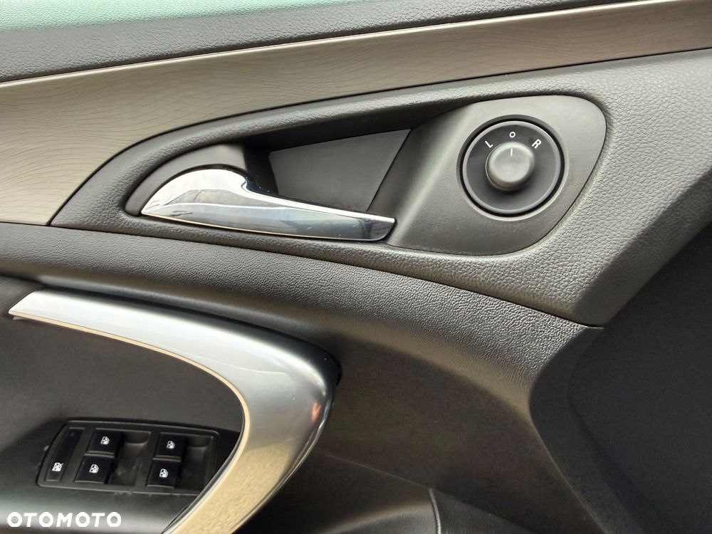 Opel Insignia 1.6 Turbo Edition - 21