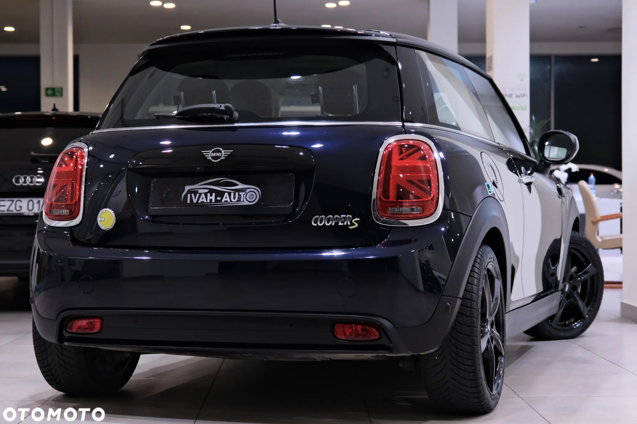 MINI Cooper SE - 13