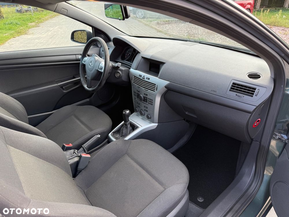 Opel Astra GTC 1.4 Catch me now - 28