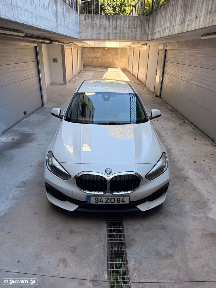 BMW 116 d Advantage — fotografia 2