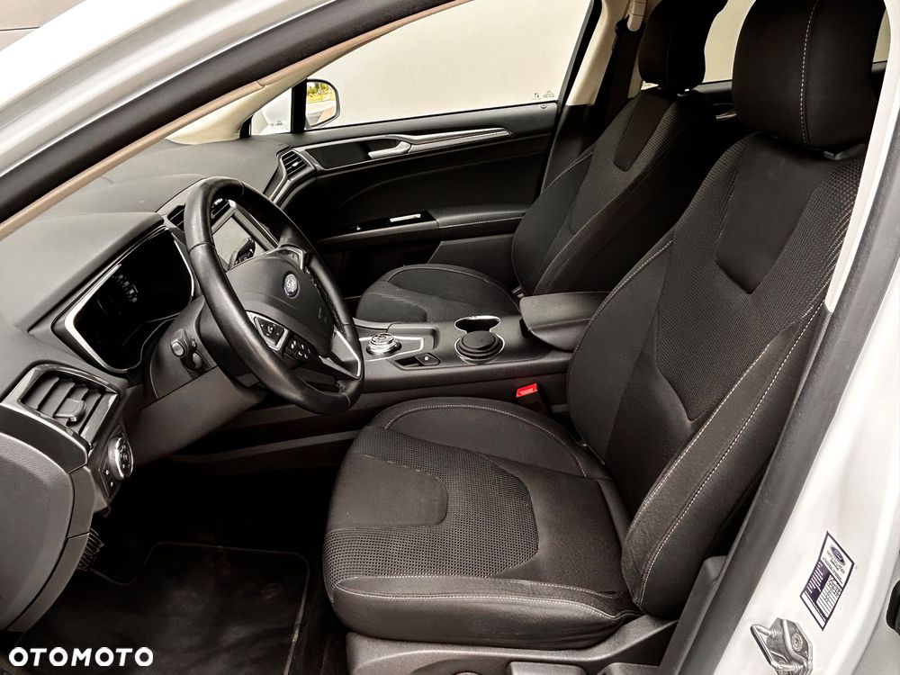 Ford Mondeo 2.0 EcoBlue Titanium - 25