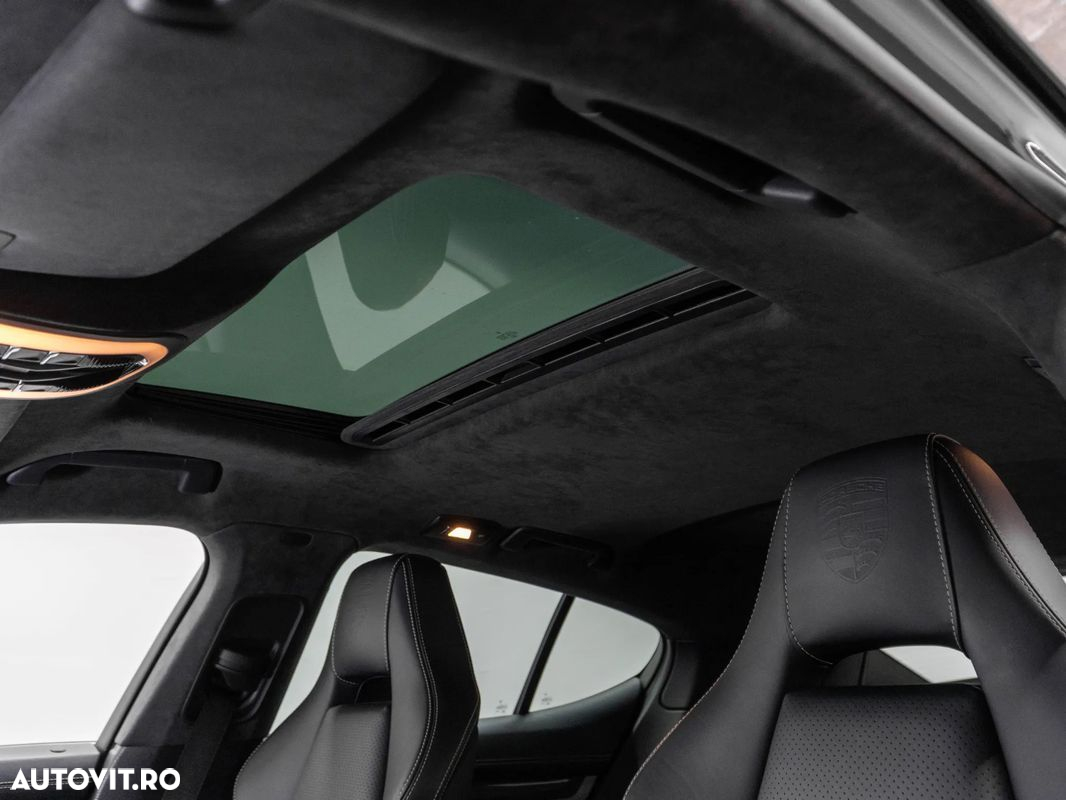 Porsche Panamera - 28
