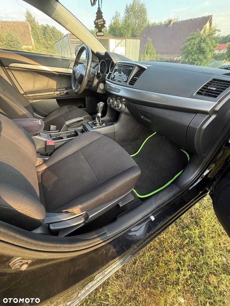 Mitsubishi Lancer - 6