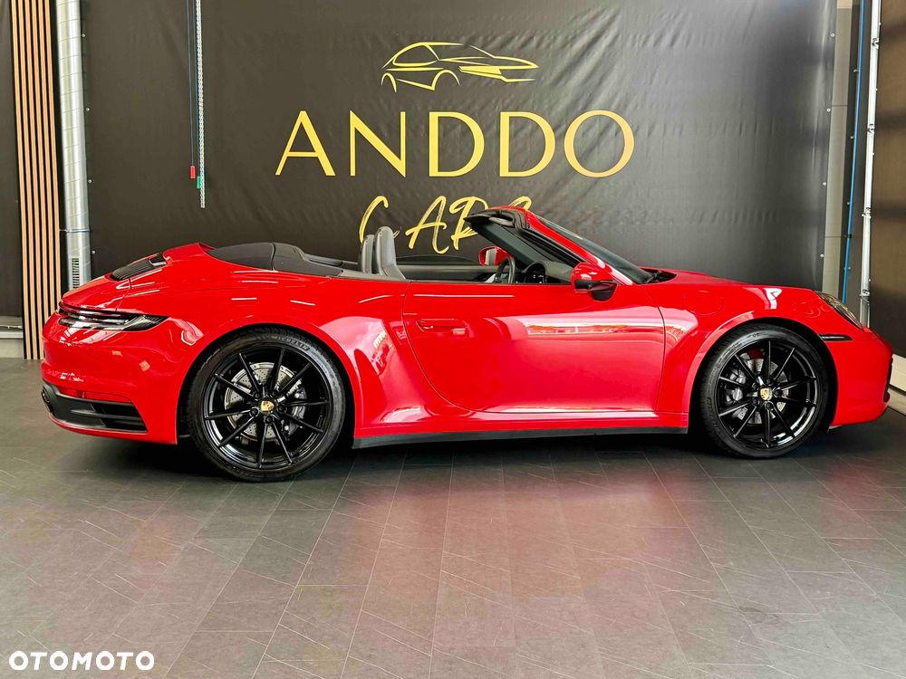 Porsche 911 Carrera - 11