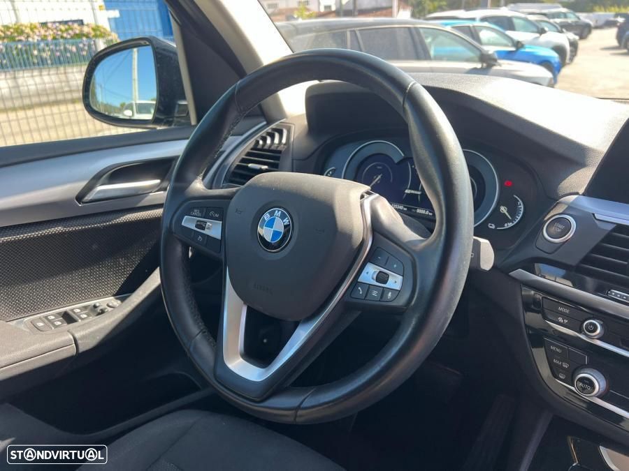BMW X3 30 e xDrive - 8
