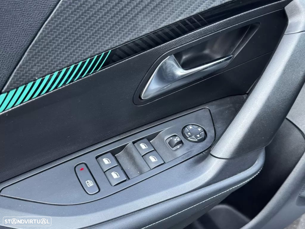 Peugeot 2008 PureTech 100 Allure - 13