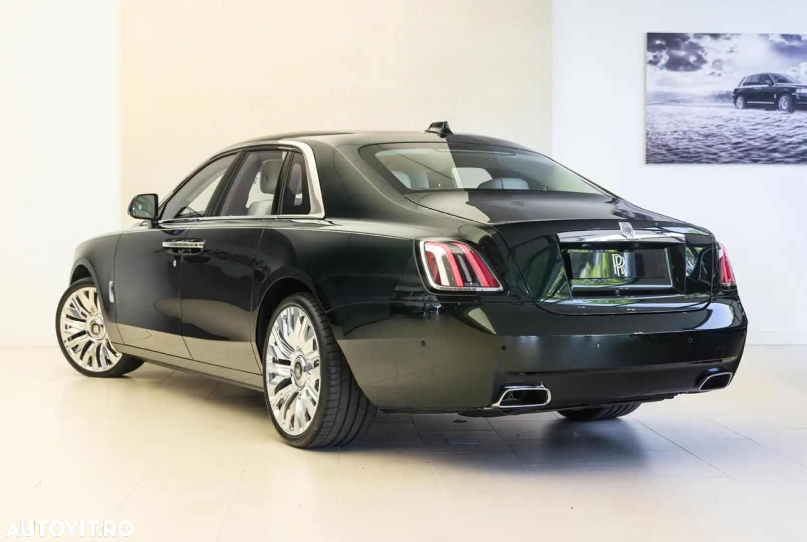Rolls-Royce Ghost - 2