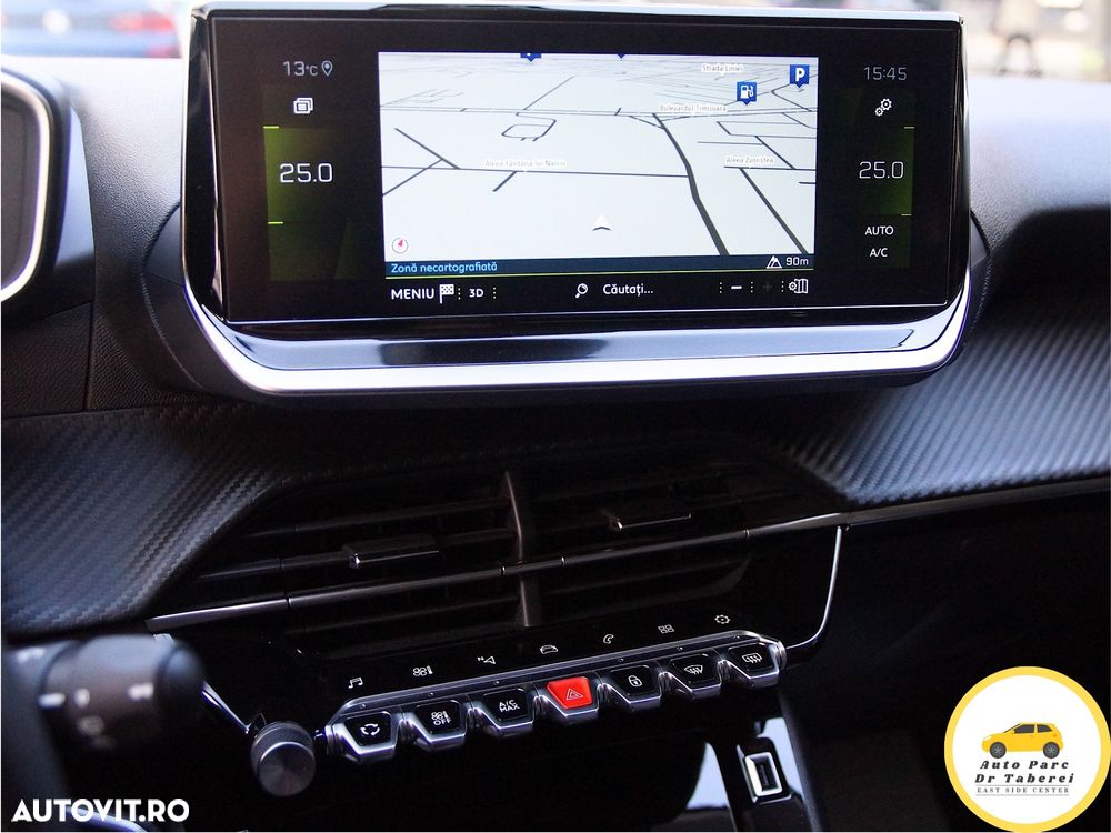 Peugeot 208 PureTech 100 EAT8 Allure Pack - 33