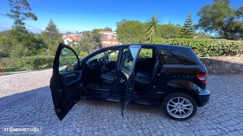 Mercedes-Benz B 180 CDI - 11