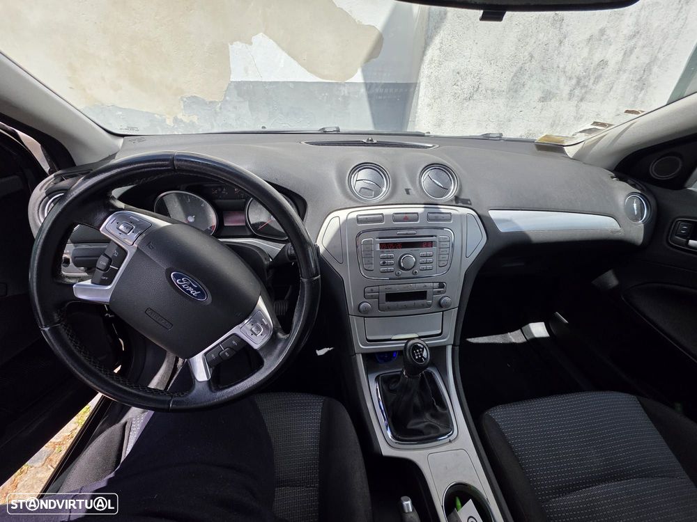 Ford Mondeo SW 1.8 TDCi Titanium - 4