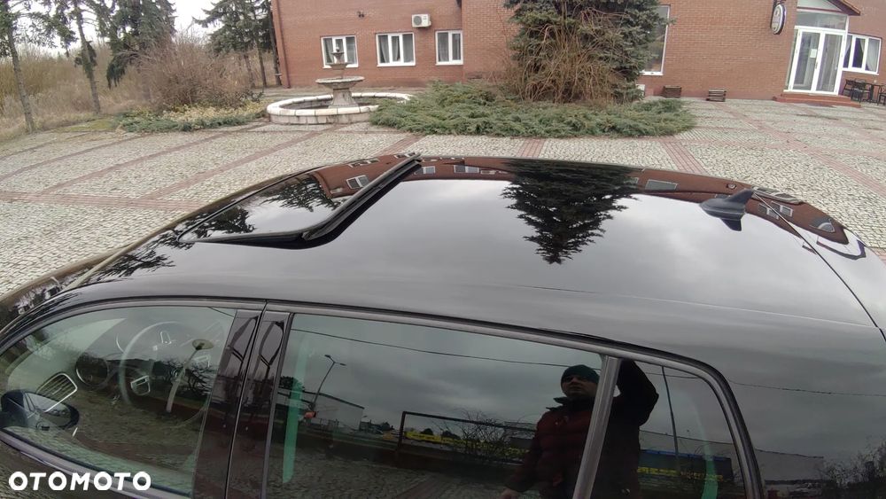 Volkswagen Golf 1.6 TDI BlueMotion Technology Comfortline - 11