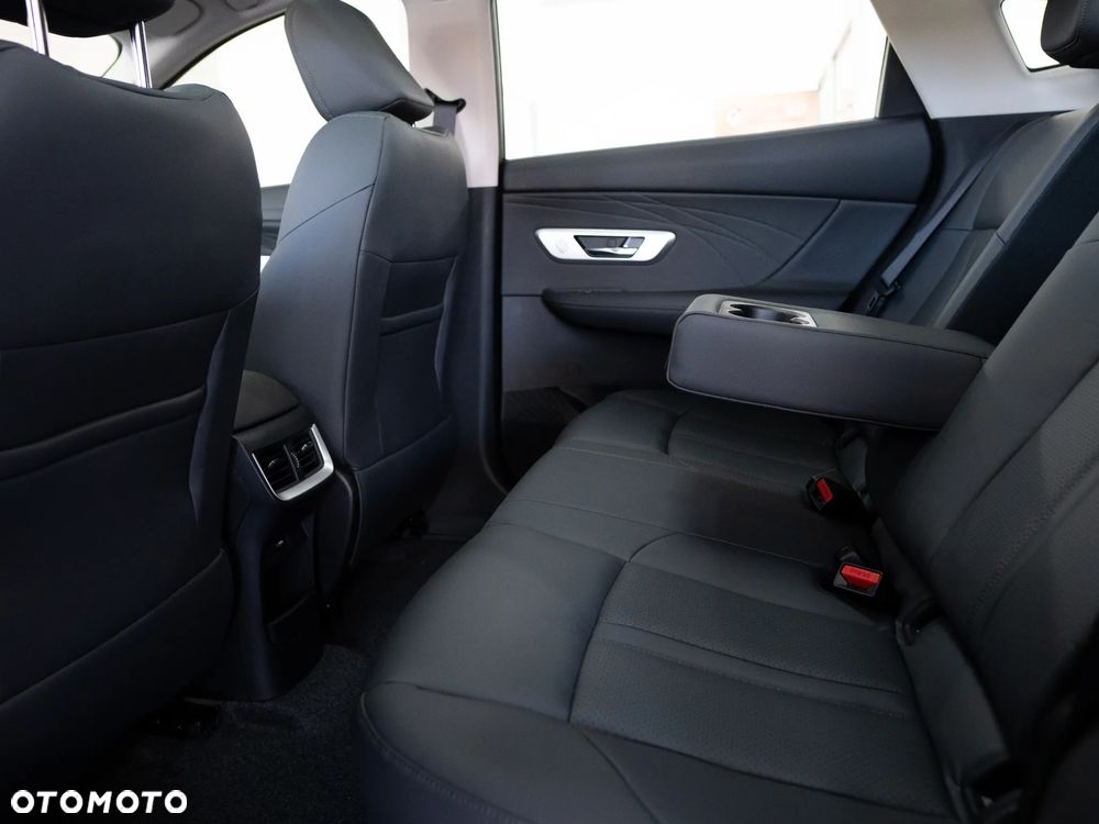 Dongfeng Huge 1.5T MachPower - 33