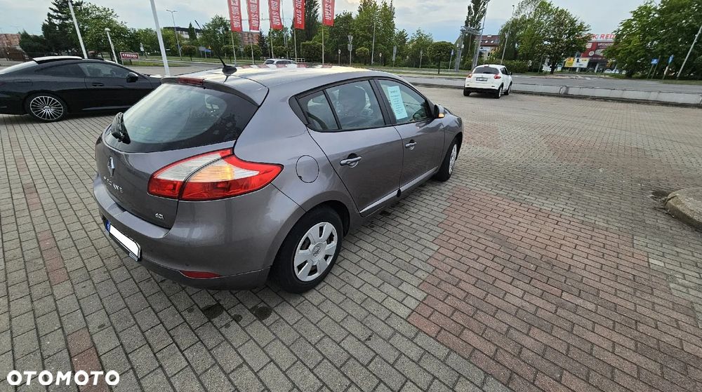 Renault Megane ENERGY dCi 110 Start & Stop Dynamique - 4