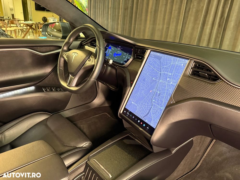 Tesla Model S Performance - 21