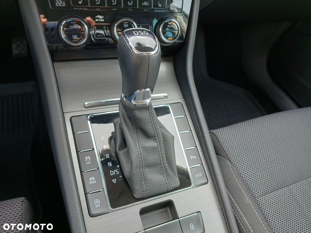 Skoda Superb 2.0 TSI Style DSG - 24