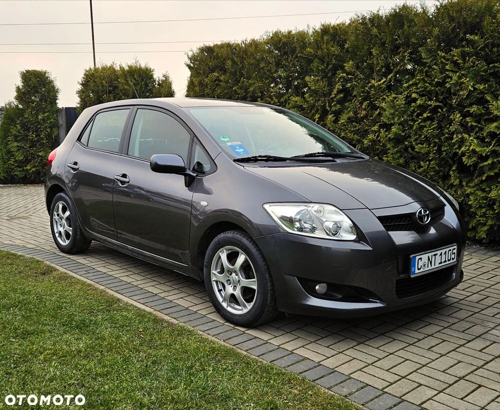Toyota Auris 1.6 VVT-i Executive - 19