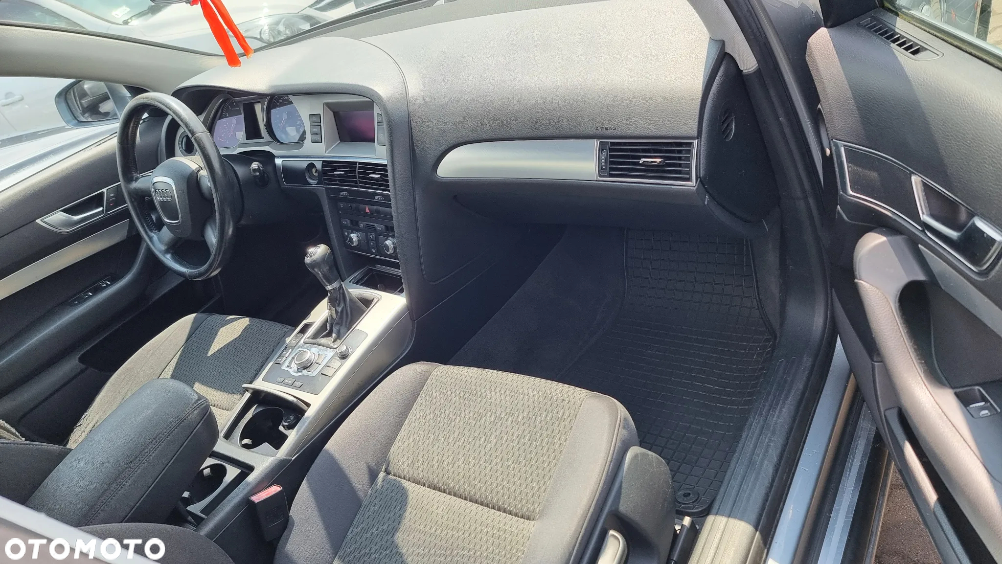 Audi A6 2.0T FSI - 7