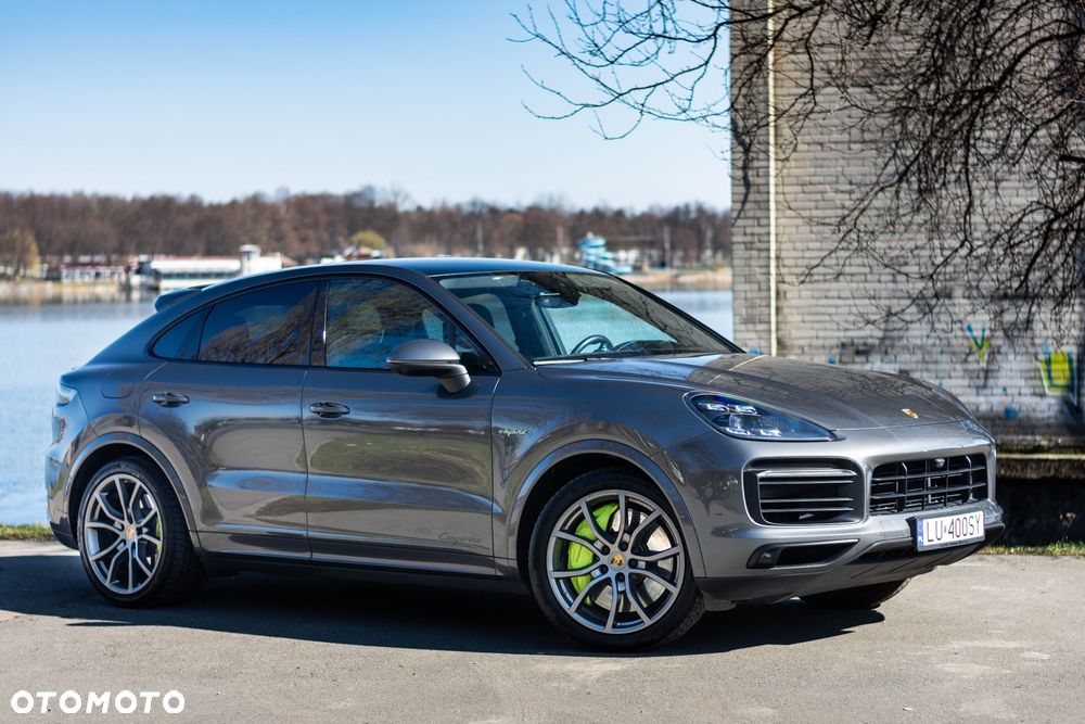 Porsche Cayenne Coupe E-Hybrid - 9