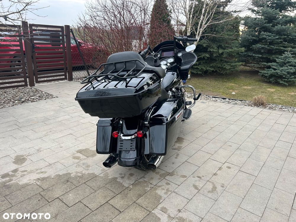 Harley-Davidson Touring Road Glide - 15