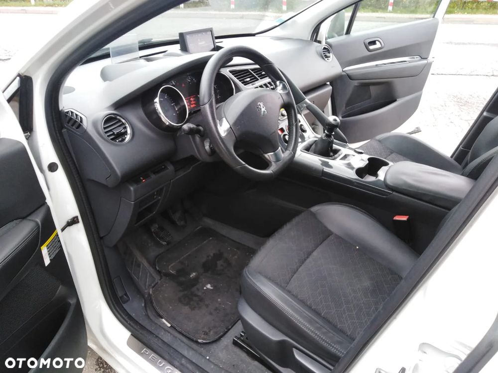 Peugeot 3008 HDi 115 Allure - 3