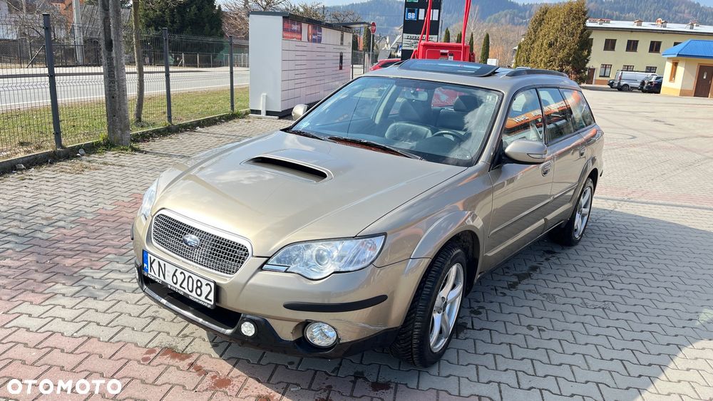 Subaru Outback - 1